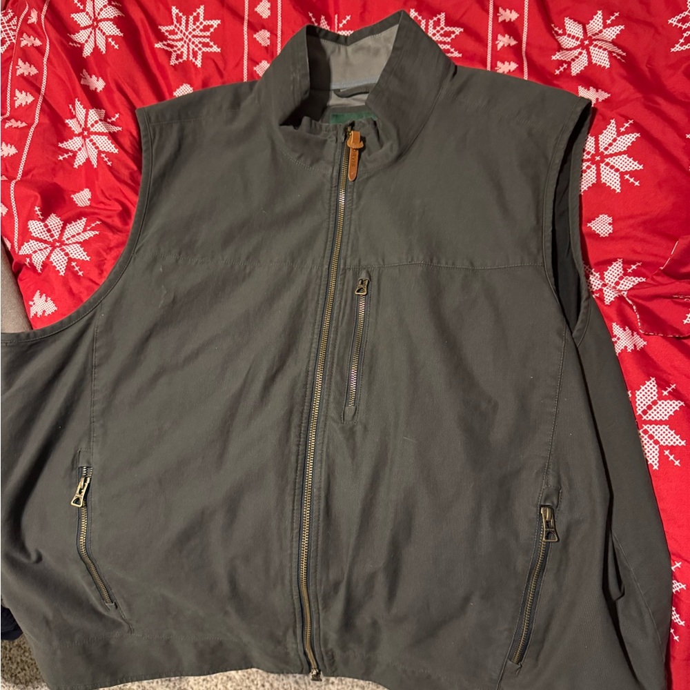 Orvis Gray Vest NEW